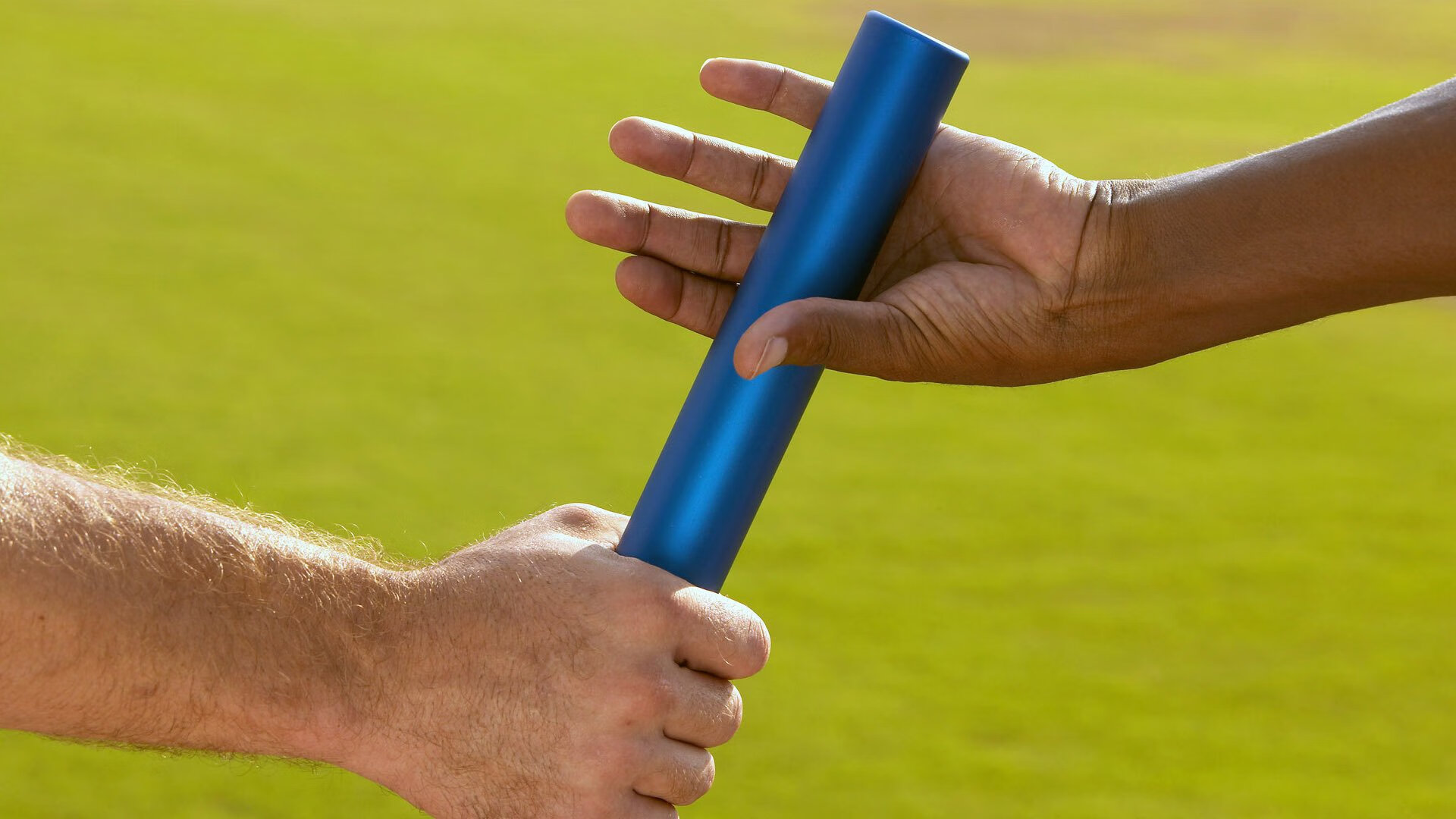 红色狂飙与银色传奇，法拉利逆转威廉姆斯，汉密尔顿刷新纪录的史诗之夜