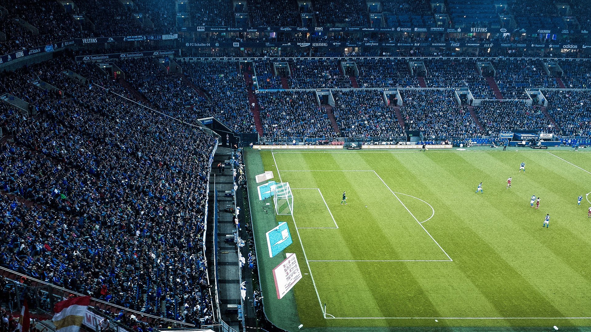 塞恩斯绝杀时刻，迈凯伦一骑绝尘，点燃赛场的不只是引擎